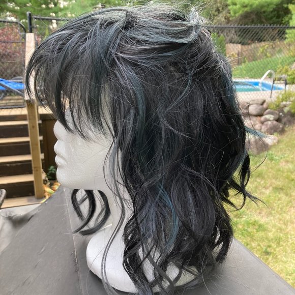 RENE OF PARIS, gorgeous wig, black-gray with a slight blue tint highlights - Picture 8 of 9